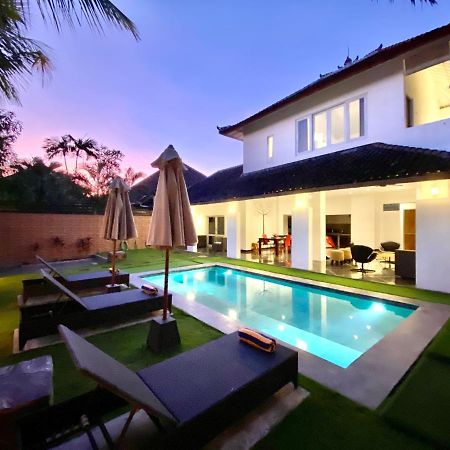 Villa Julia | Heart Of Seminyak | 350M Beach Exteriör bild
